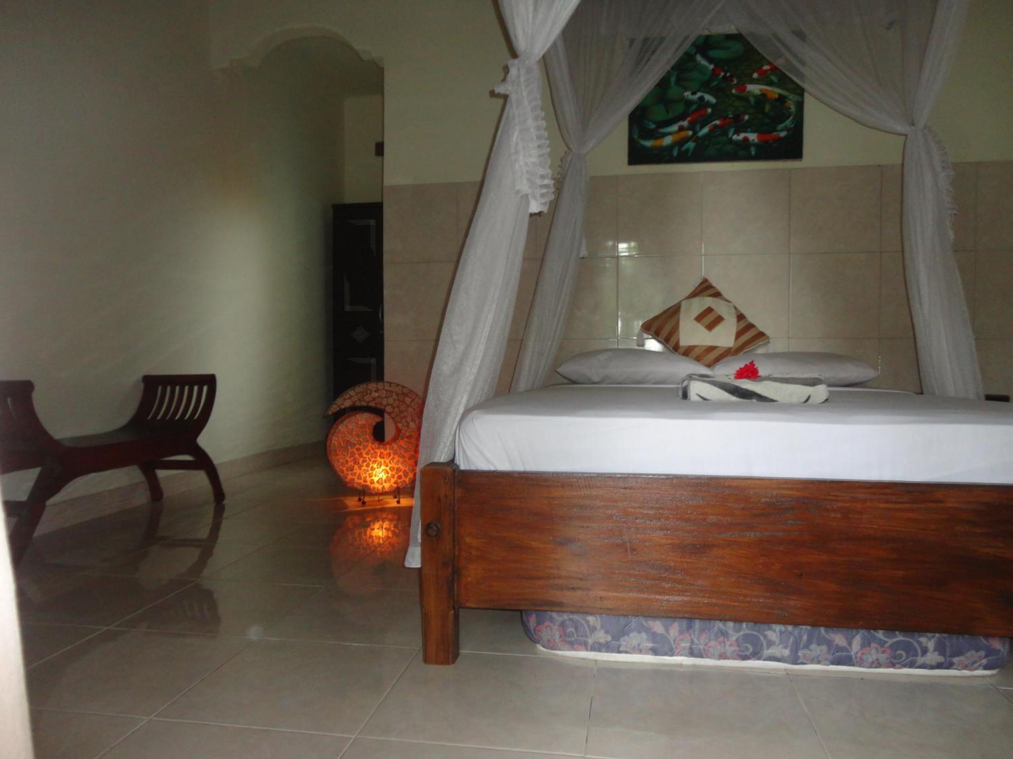 Rumahku Homestay Amed Esterno foto